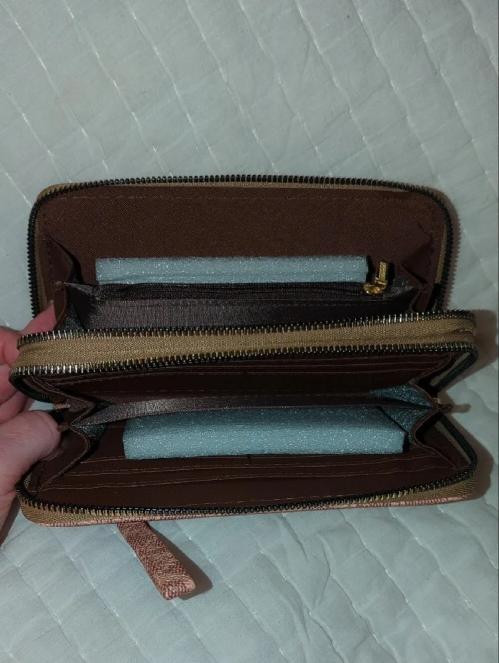 Wristlet Zip Wallet in Dusty Rose Jacquard